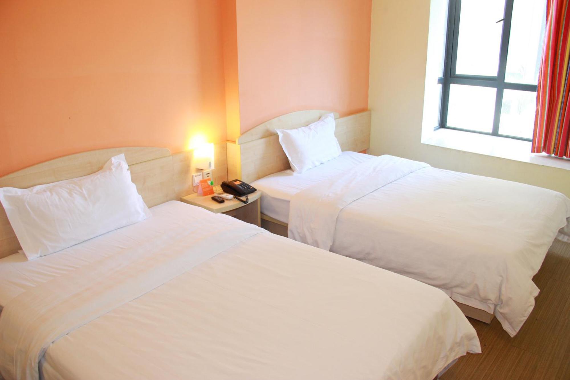 Iu Hotel Guangzhou Jingxi Nanfang Hospital Station Exteriör bild