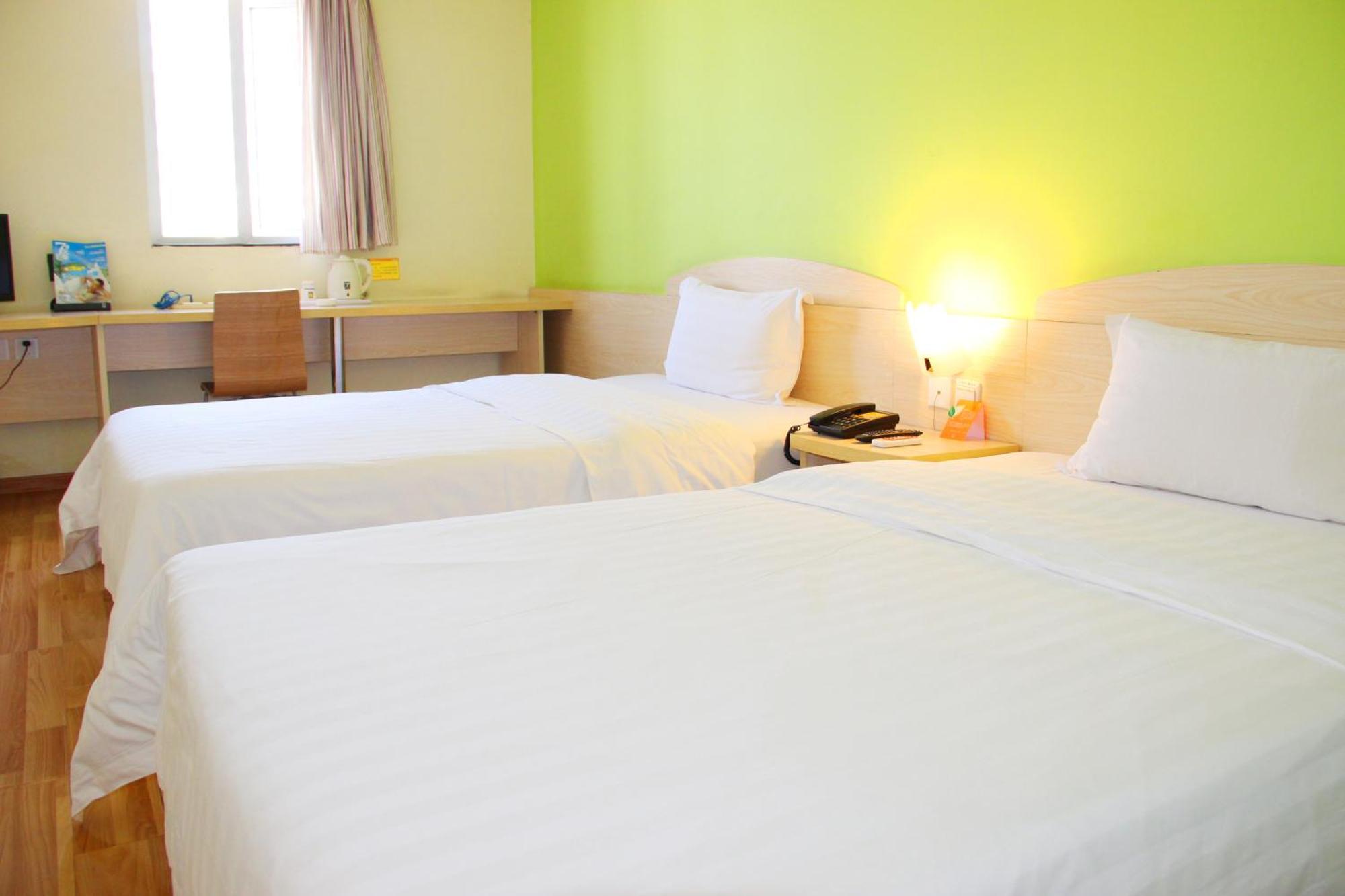 Iu Hotel Guangzhou Jingxi Nanfang Hospital Station Exteriör bild